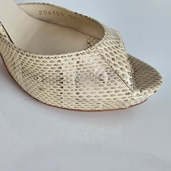 GUCCI Heels- Snakeskin! - Picture 13 of 16